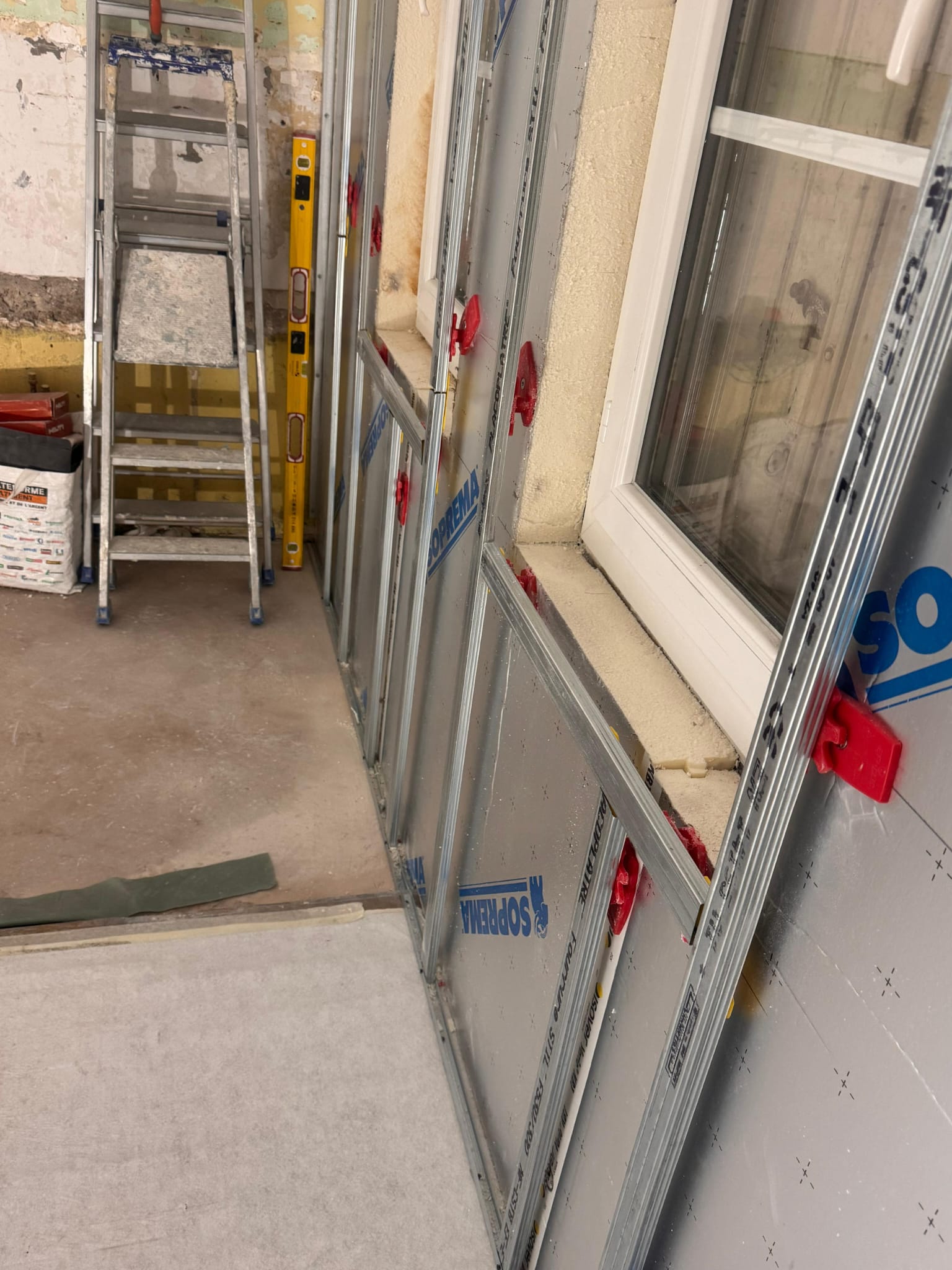 Pose complexe de doublage thermique