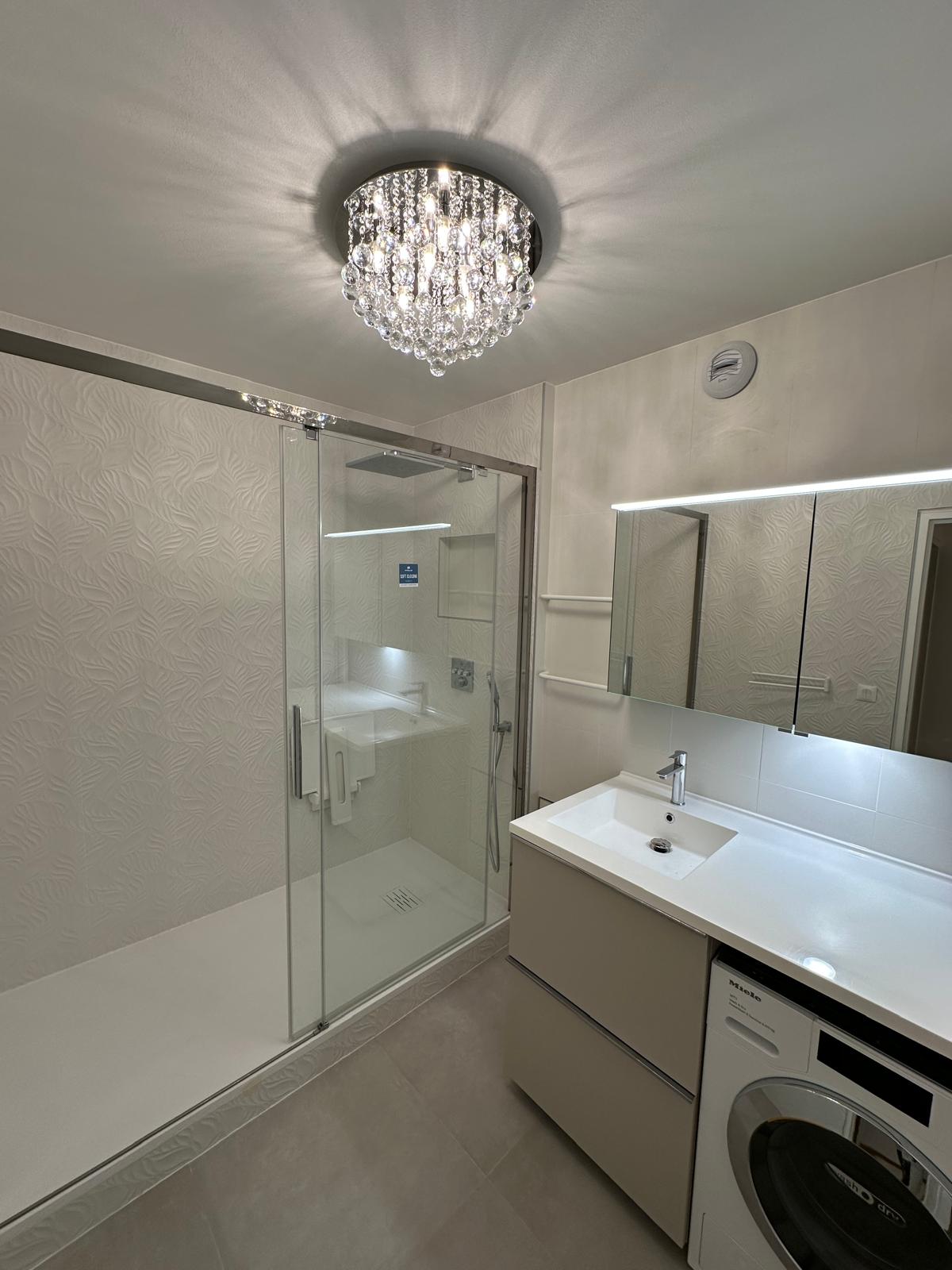 Aménagement complet salle de bain design